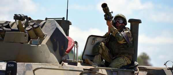 Тактические учения на российской военной базе в Абхазии Тактические учения на российской военной базе в Абхазии - Sputnik Абхазия