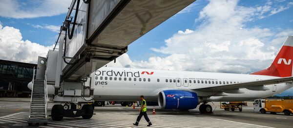 Самолет Boeing 737 Самолет Boeing 737 - Sputnik Абхазия