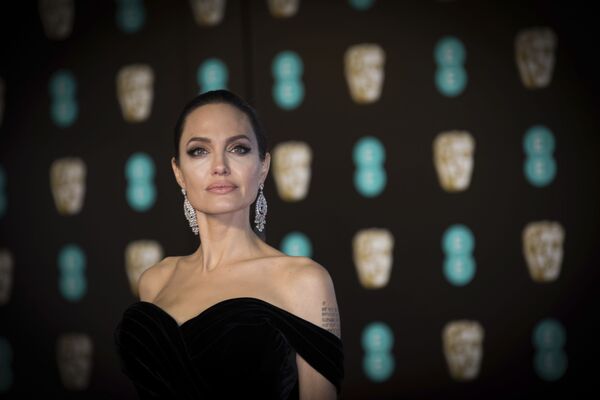 Американская актриса Анджелина Джоли на кинопремии BAFTA в Лондоне - Sputnik Абхазия