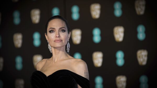 Американская актриса Анджелина Джоли на кинопремии BAFTA в Лондоне - Sputnik Абхазия