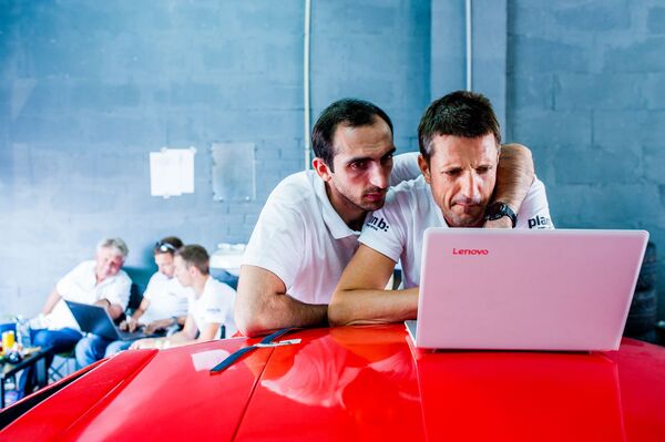 Автогонщик Дмитрий Гвазава на IV этапе кубка России по автогонкам в классе Mitjet Автогонщик Дмитрий Гвазава на IV этапе кубка России по автогонкам в классе Mitjet - Sputnik Абхазия