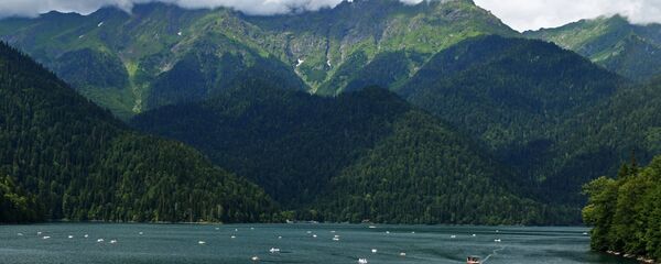 Озеро Рица Озеро Рица - Sputnik Абхазия