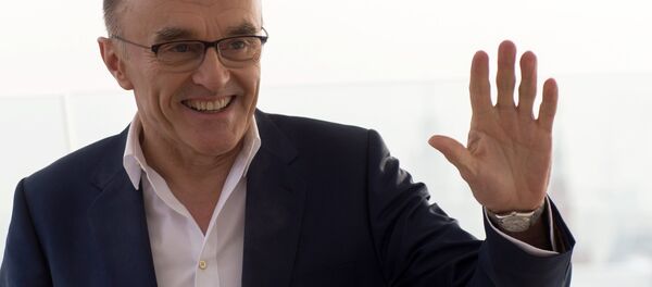 П/к и фотоколл режиссера фильма Т2 Трейнспоттинг (На игле 2) П/к и фотоколл режиссера фильма Т2 Трейнспоттинг (На игле 2) - Sputnik Абхазия