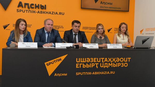 Пресс-конференция об обманутых туристах - Sputnik Абхазия