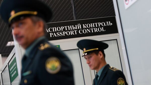 Работа таможенного поста аэропорта Казань - Sputnik Абхазия