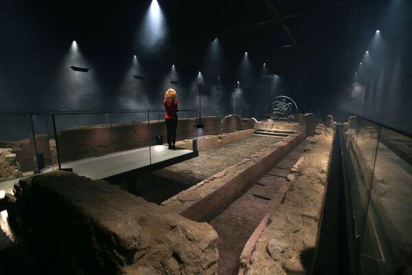 Подземный римский храм бога Митры в Лондоне - Sputnik Абхазия