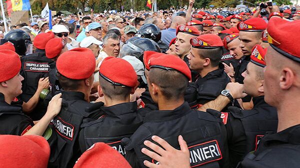 Акция протеста с требованием отставки правительства в Кишиневе, Молдавия. 26 августа 2018 - Sputnik Абхазия