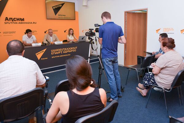 Пресс-конференция о новом этапе в развитии проекта Возвращение имени - Sputnik Абхазия