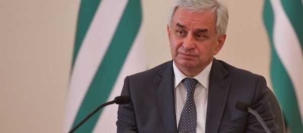 Пресс-конференция президента Рауля Хаджимба по итогам полугодия Пресс-конференция президента Рауля Хаджимба по итогам полугодия - Sputnik Аҧсны