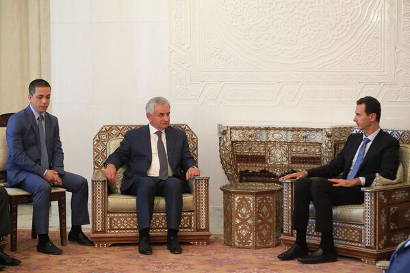Официальная церемония встречи президента Республики Абхазия Рауля Хаджимба в Сирийской Арабской Республике - Sputnik Абхазия