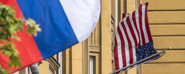 Флаги США и России Флаги США и России - Sputnik Абхазия