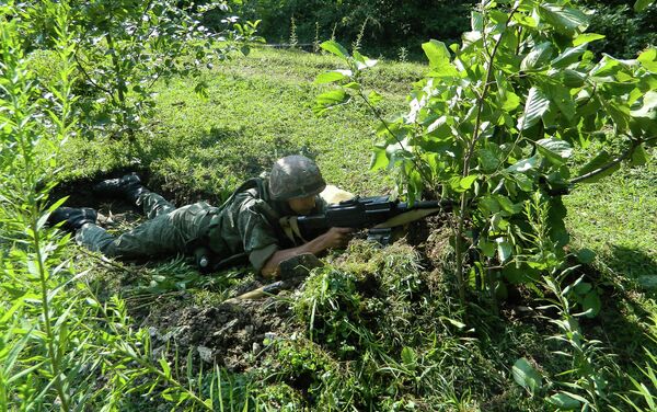 Двусторонние ротно-тактические учения в воинских частях ЮВО в Абхазии - Sputnik Аҧсны