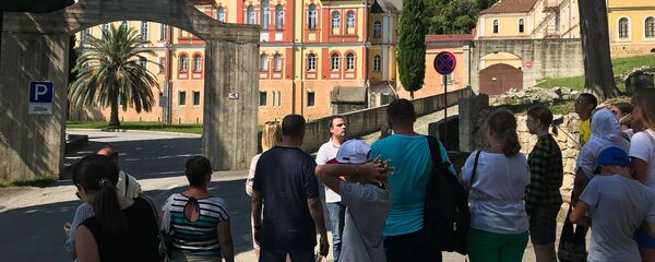 Экскурсия в Новом Афоне в рамках тура Золотое кольцо Абхазии Экскурсия в Новом Афоне в рамках тура Золотое кольцо Абхазии - Sputnik Аҧсны