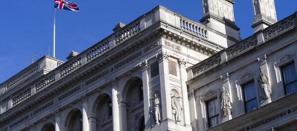Флаг Великобритании на крыше Министерства иностранных дел и по делам Содружества в Лондоне. Флаг Великобритании на крыше Министерства иностранных дел и по делам Содружества в Лондоне. - Sputnik Абхазия