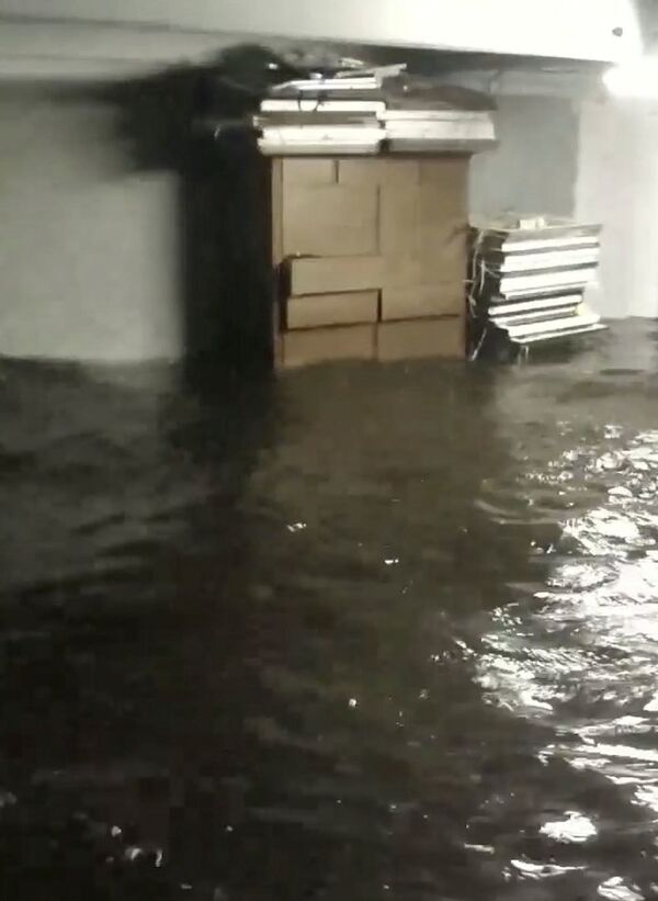 Затопленный подвал во время урагана Флоренс на Мертл-Бич, США - Sputnik Абхазия