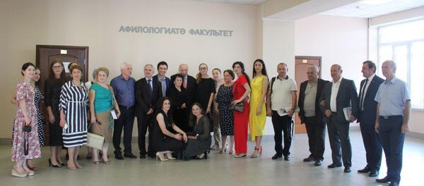 Первый абхазо-адыгский литературный фестиваль Первый абхазо-адыгский литературный фестиваль - Sputnik Аҧсны