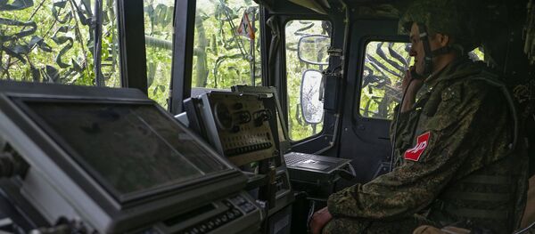 Начальник расчёта оперативно-тактического ракетного комплекса Искандер-М - Sputnik Абхазия