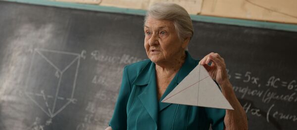 Учительница президента Рауля Хаджимба Валентина Давыдова Учительница президента Рауля Хаджимба Валентина Давыдова - Sputnik Абхазия