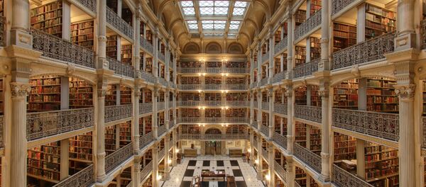 Библиотека Джорджа Пибоди в Балтиморе - Sputnik Абхазия