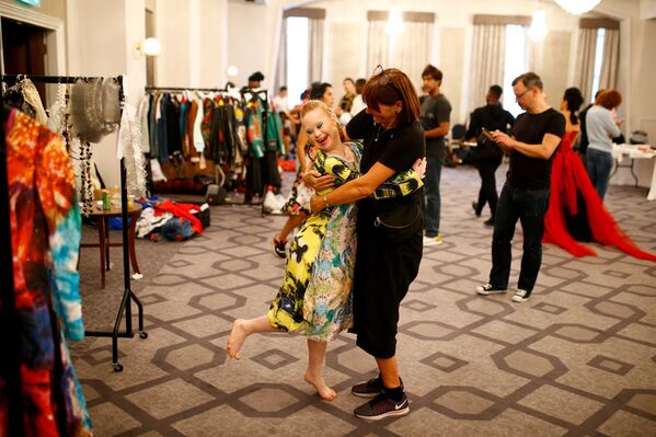 Австралийская модель Мадлен Стюарт на Неделе моды в Лондоне - Sputnik Абхазия