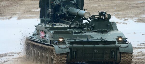 240-мм самоходный миномёт 2С4 Тюльпан во время военного шоу Вежливые люди 240-мм самоходный миномёт 2С4 Тюльпан во время военного шоу Вежливые люди - Sputnik Абхазия