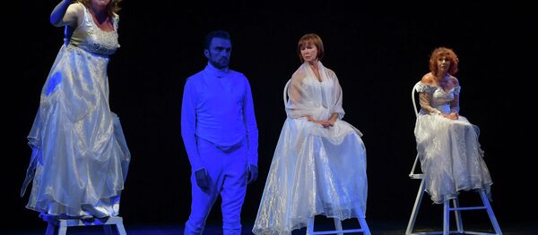 Спектакль Три высокие женщины - Sputnik Аҧсны