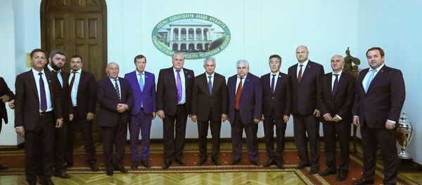 Рауль Хаджимба встретился с делегацией Государственной Думы Российской Федерации Рауль Хаджимба встретился с делегацией Государственной Думы Российской Федерации - Sputnik Абхазия