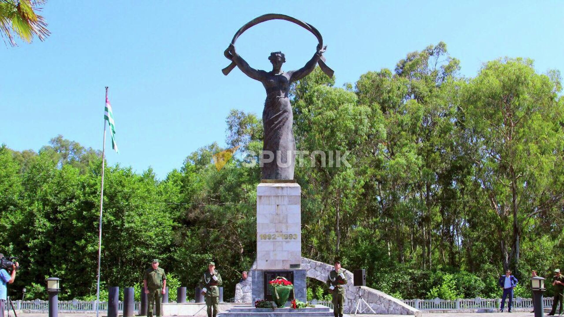 Памятник Свобода Абхазии в селе Тамыш - Sputnik Абхазия, 1920, 02.07.2023