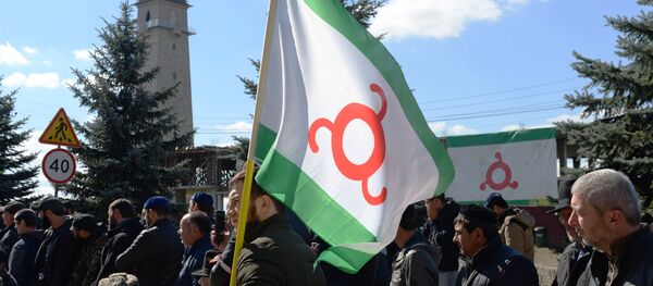 Митинг в Магасе против установления границы с Чеченской Республикой Митинг в Магасе против установления границы с Чеченской Республикой - Sputnik Абхазия