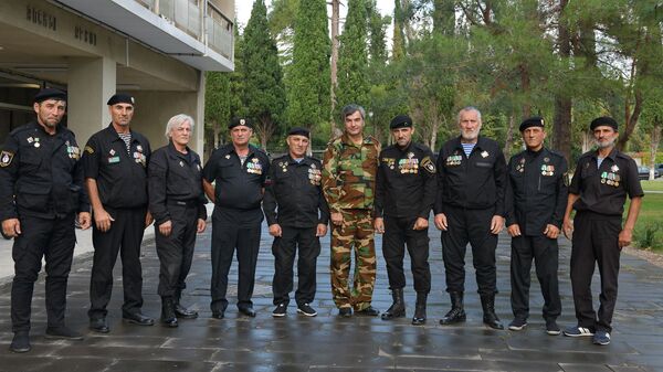 Добровольцы из Чечнской Республики - члены отряда Волчья стая - Sputnik Абхазия