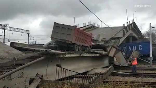 Обрушение моста в Приамурье - Sputnik Абхазия