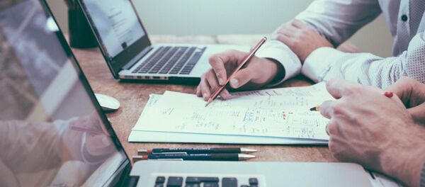 Человек с ручкой Человек с ручкой - Sputnik Абхазия