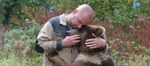 Контактный зверинец в поселке Бзыбь Гагрского района - Sputnik Абхазия