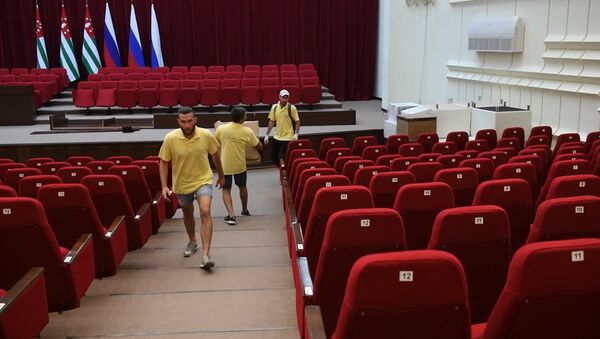 Без передышки: в Сухуме идет подготовка к Абхазо-российскому деловому форуму - Sputnik Абхазия