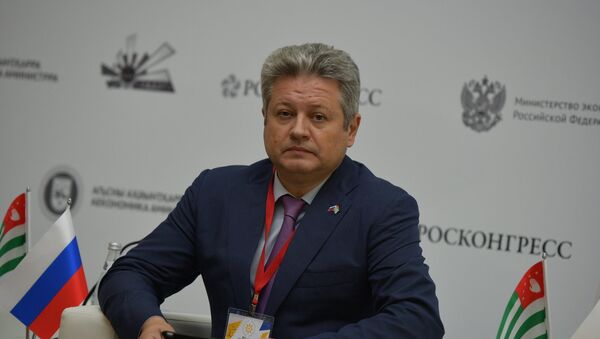 Владимир Гасяк на IX Абхазо-российском деловом форуме в Сухуме - Sputnik Абхазия