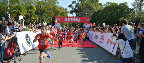 Детский забег на 2,5 километра Детский забег на 2,5 километра - Sputnik Абхазия