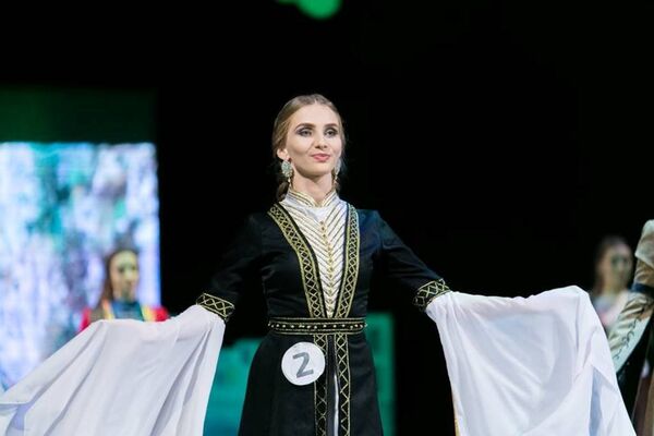 Сабрина Пкин Сабрина Пкин - Sputnik Абхазия