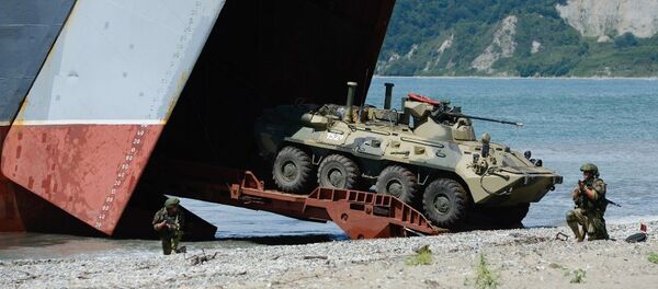 Высадка десанта Черноморского флота на побережье в Абхазии. Учения ЮВО Высадка десанта Черноморского флота на побережье в Абхазии. Учения ЮВО - Sputnik Абхазия