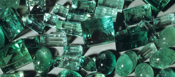 Малышевское изумрудно-бериллиевое месторождение. Малышевское изумрудно-бериллиевое месторождение. - Sputnik Абхазия