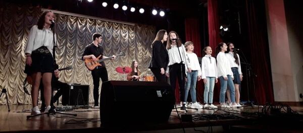 Благотворительный концерт группы Каданс в Очамчыре - Sputnik Аҧсны