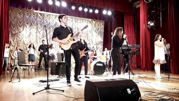 Благотворительный концерт группы Каданс в Очамчыре - Sputnik Абхазия