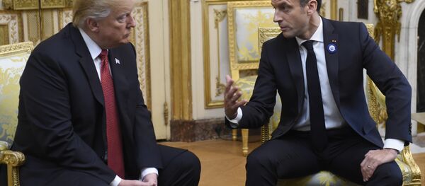 Президент США Дональд Трамп и президент Эммануэль Макрон во время встречи в Париже. 10 ноября 2018 Президент США Дональд Трамп и президент Эммануэль Макрон во время встречи в Париже. 10 ноября 2018 - Sputnik Абхазия