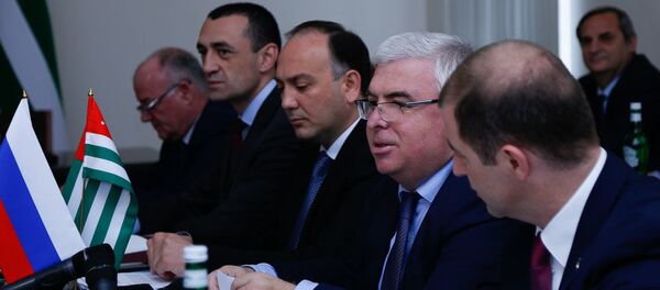 Аԥсныи Ҟрыми русеицура ахырхарҭа иалацәажәеит Аԥсныи Ҟрыми русеицура ахырхарҭа иалацәажәеит - Sputnik Аҧсны