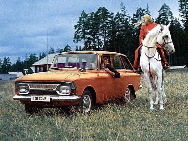 Реклама советского автомобиля Иж-2125 - Sputnik Абхазия