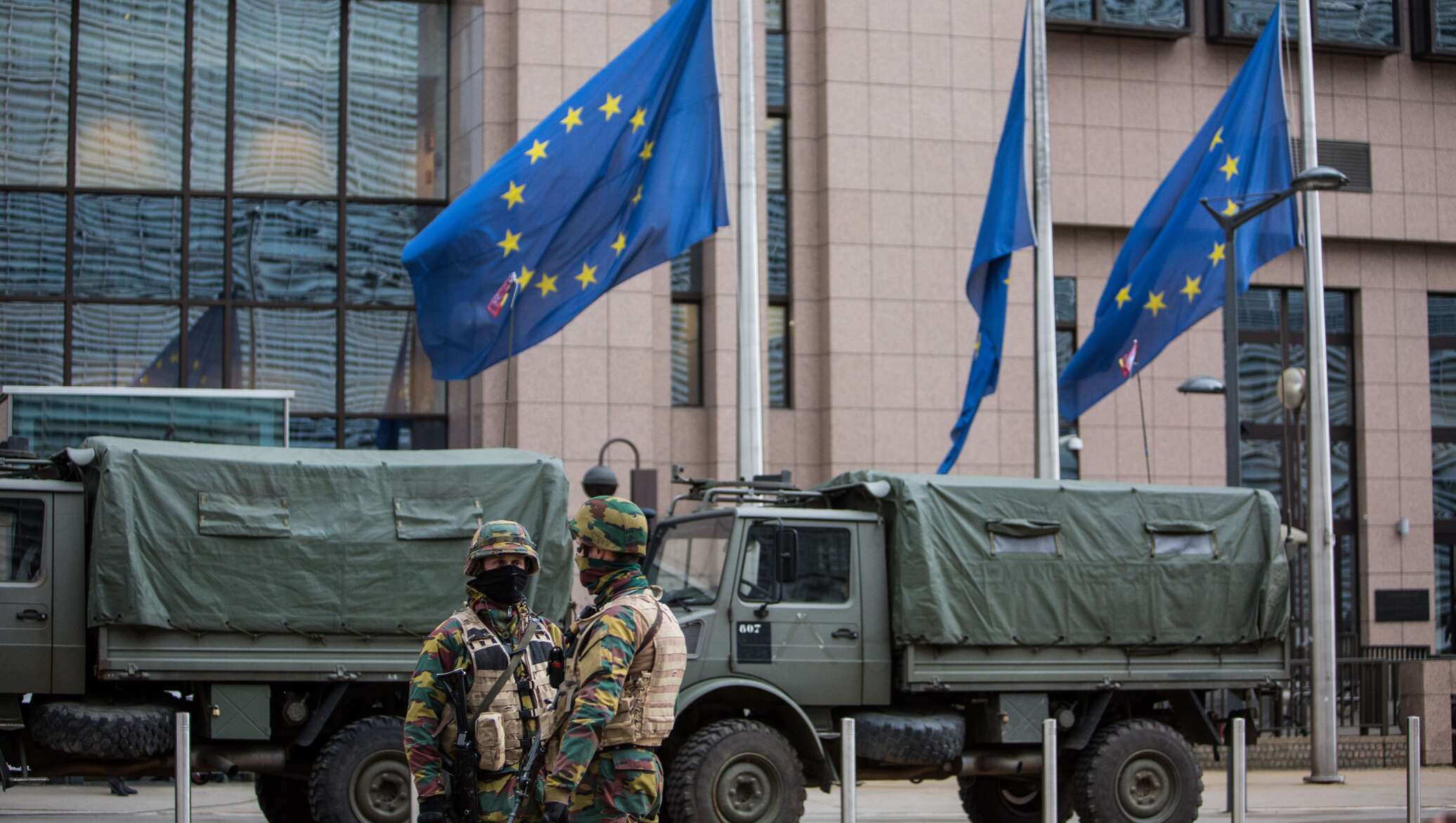 Введение войск нато на украину. ООН НАТО ЕС. Вооруженные силы Евросоюза. Армия Евросоюза. Единая армия Евросоюза.