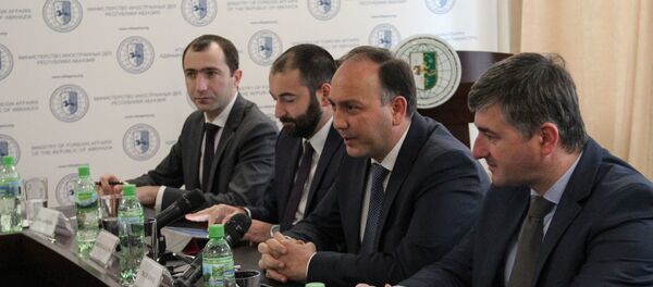 Аахыҵ Кавказ ашәарҭадареи аҭынчреи рҭышәныртәаларазы Женеватәи аиҿцәажәарақәа 46-тәи рраунд мҩаԥысраны иҟоуп ԥхынҷкәын 10-11 рзы. Аахыҵ Кавказ ашәарҭадареи аҭынчреи рҭышәныртәаларазы Женеватәи аиҿцәажәарақәа 46-тәи рраунд мҩаԥысраны иҟоуп ԥхынҷкәын 10-11 рзы. - Sputnik Аҧсны