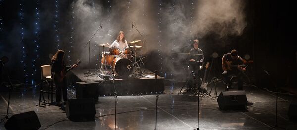 Юбилейное выступление ансамбля Каданс Юбилейное выступление ансамбля Каданс - Sputnik Абхазия