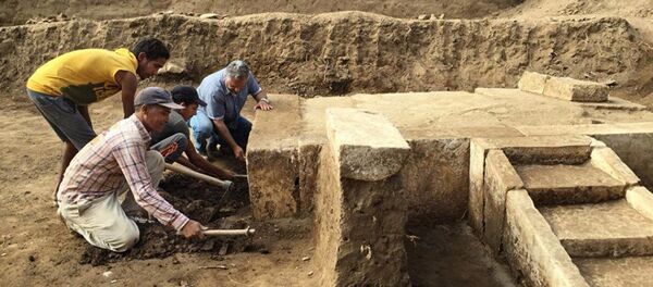 Археологи на месте раскопок в Каире. Архивное фото Археологи на месте раскопок в Каире. Архивное фото - Sputnik Абхазия