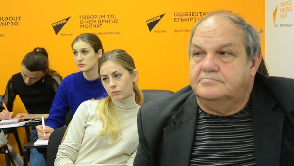 Вместе с мужчинами: организаторы рассказали, как пройдут 16 дней против насилия - Sputnik Абхазия