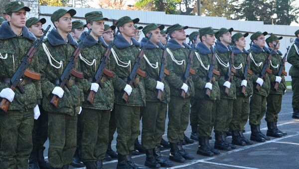 Первые новобранцы осенней призывной кампании Министерства обороны Абхазии приняли присягу 24 ноября - Sputnik Абхазия
